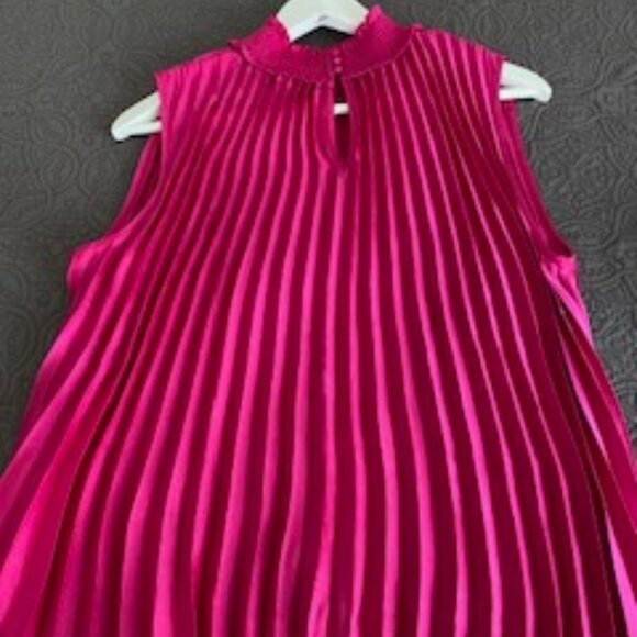 Nanette Lepore CHIFFON Sleeveless Top Raspberry SIZE L Retail $79 NWOT - Picture 6 of 7